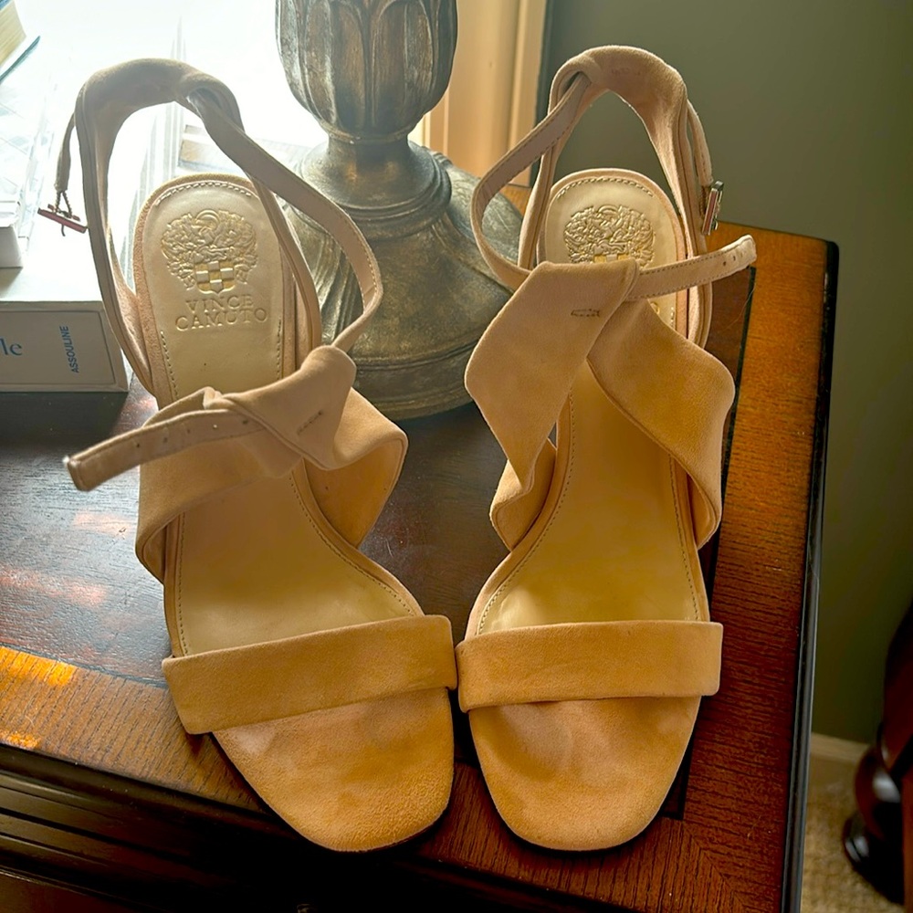 Vince Camuto Shoes